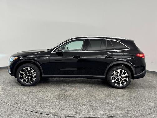 2025 Mercedes-Benz GLC 350e Base