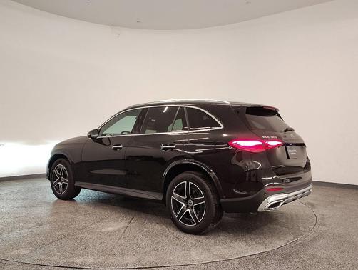 Black 2026 Mercedes-Benz GLC 300 Base