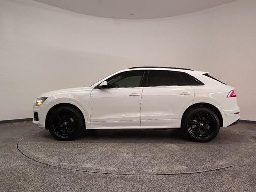 2023 Audi Q8 55 Premium Plus