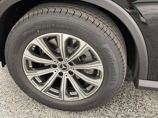 2026 Mercedes-Benz GLC 300 Base