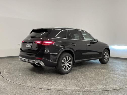 2026 Mercedes-Benz GLC 300 Base