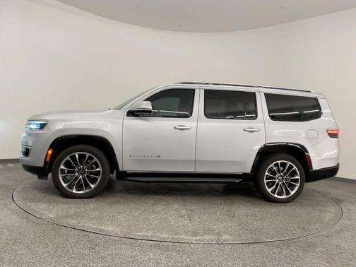 2022 Jeep Wagoneer Series II 4x2