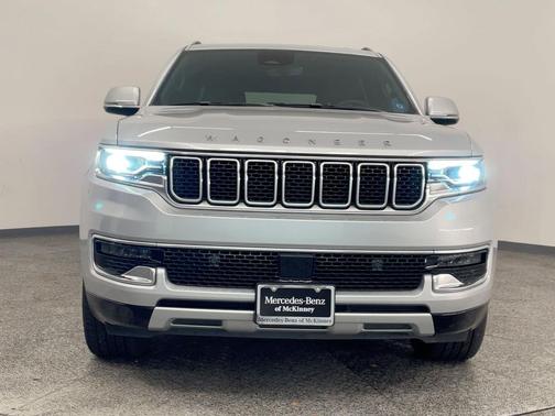 2022 Jeep Wagoneer Series II 4x2