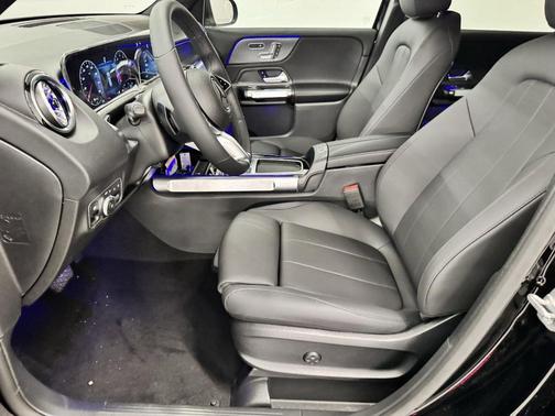 2025 Mercedes-Benz GLB 250 Base