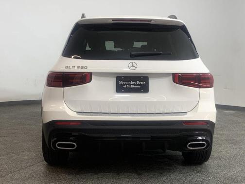 2025 Mercedes-Benz GLB 250 Base