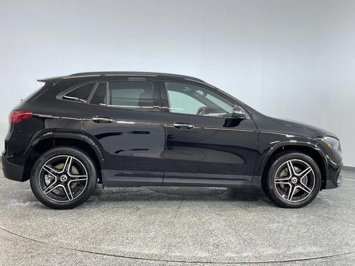 2025 Mercedes-Benz GLA 250 Base