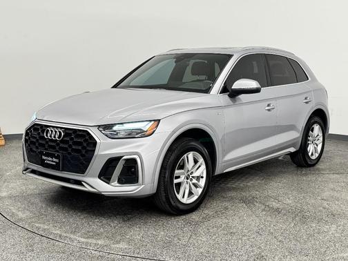 2022 Audi Q5 45 S line Premium