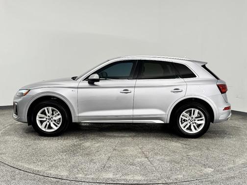 2022 Audi Q5 45 S line Premium