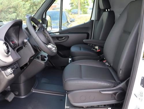 2025 Mercedes-Benz Sprinter 2500 High Roof