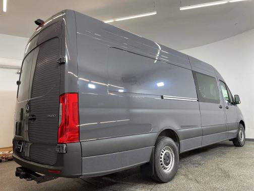 2025 Mercedes-Benz Sprinter 2500 High Roof