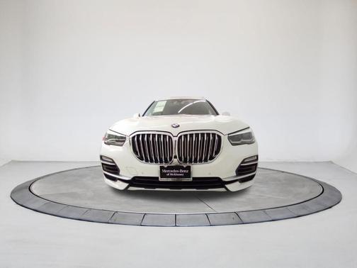 Photo 2 of 37 of 2019 BMW X5 xDrive40i