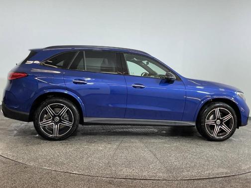 2025 Mercedes-Benz GLC 350e Base
