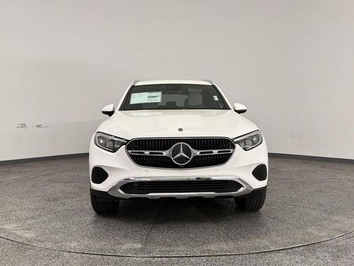 2026 Mercedes-Benz GLC 300 Base