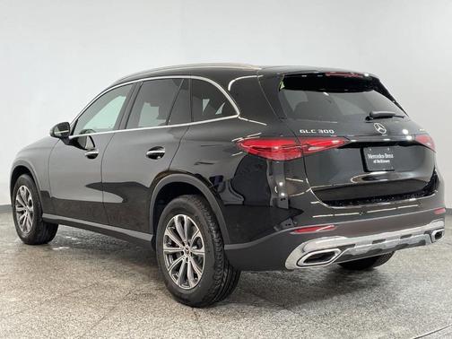 2025 Mercedes-Benz GLC 300 4MATIC