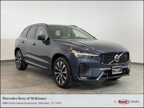 2023 Volvo XC60 B5 Plus Dark Theme