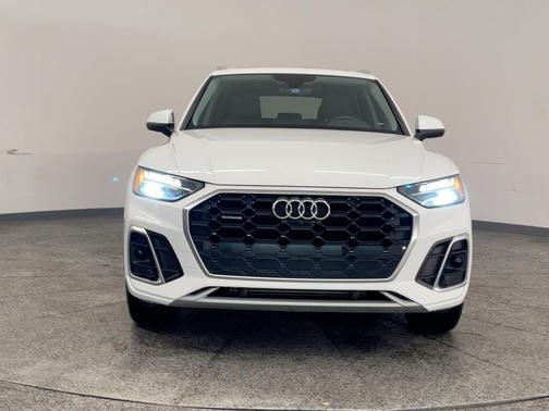 2022 Audi Q5 45 S line Premium Plus