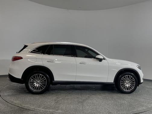 2025 Mercedes-Benz GLC 300 Base