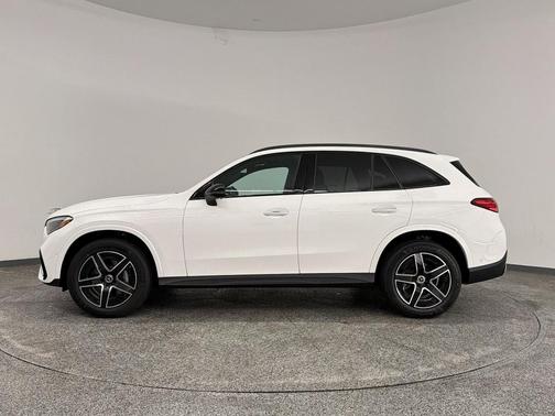 Polar White 2026 Mercedes-Benz GLC 300 4MATIC