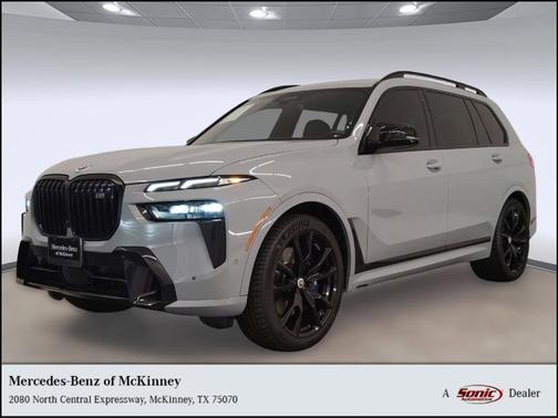 2023 BMW X7 M60i