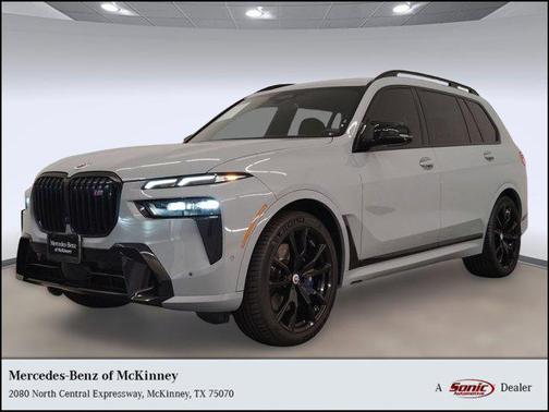 2023 BMW X7 M60i
