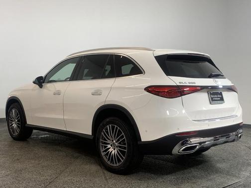 2025 Mercedes-Benz GLC 300 4MATIC