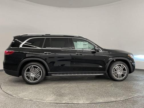 2026 Mercedes-Benz GLS 450 4MATIC