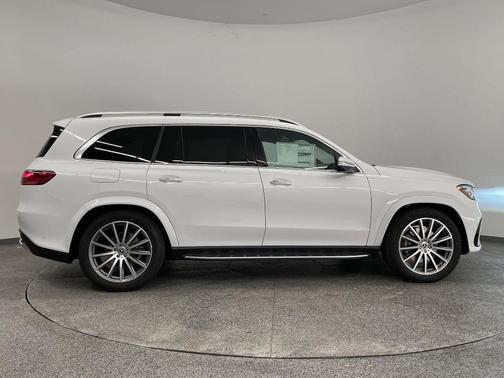 2026 Mercedes-Benz GLS 580 4MATIC