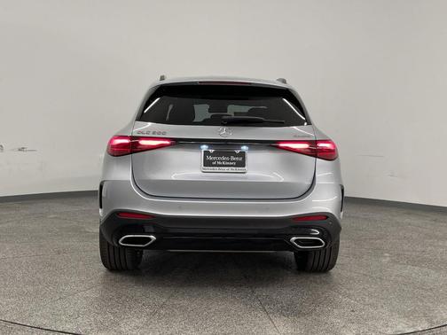 2026 Mercedes-Benz GLC 300 4MATIC