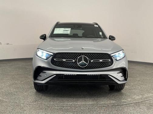 2026 Mercedes-Benz GLC 300 4MATIC