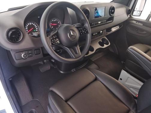 2024 Mercedes-Benz Sprinter 2500 High Roof