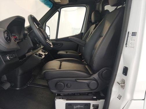 2024 Mercedes-Benz Sprinter 2500 High Roof