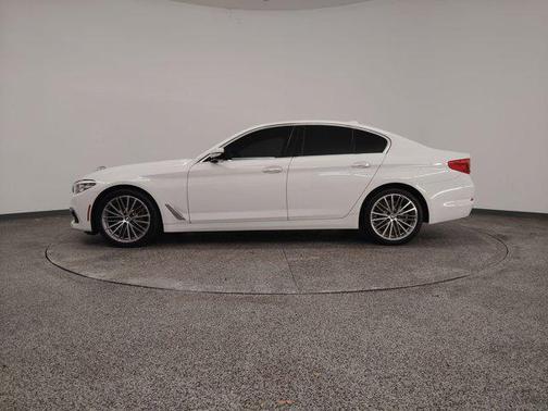 2018 BMW 530 530i