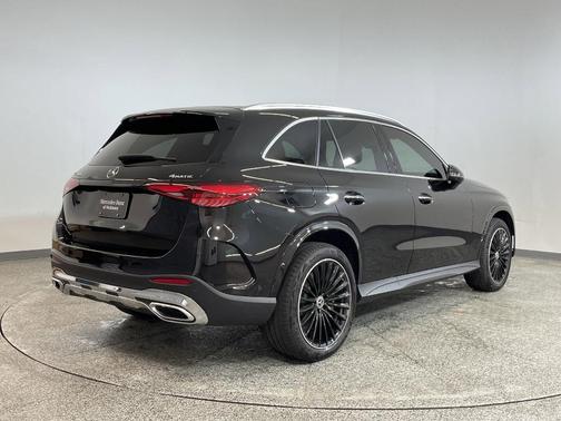 2025 Mercedes-Benz GLC 350e Base