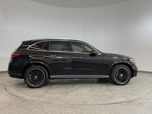 2025 Mercedes-Benz GLC 350e Base
