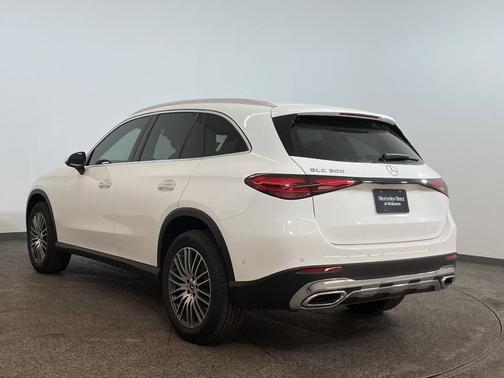 2025 Mercedes-Benz GLC 300 Base