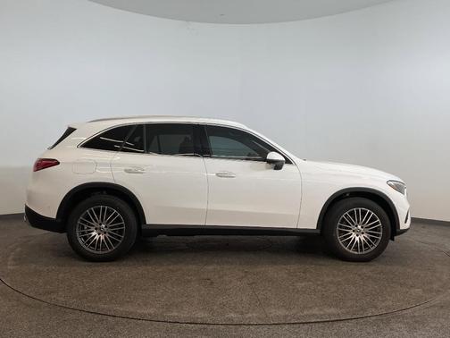 2025 Mercedes-Benz GLC 300 Base