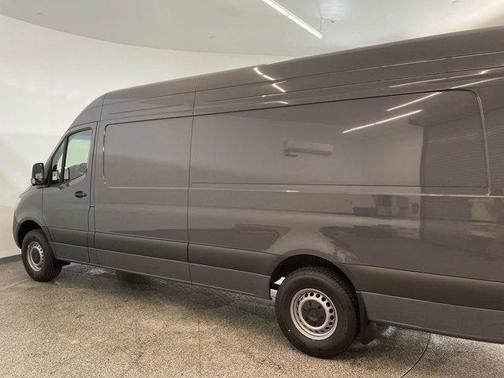 2025 Mercedes-Benz Sprinter 2500 High Roof