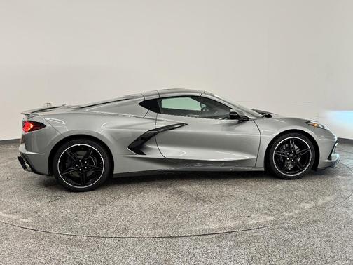 2024 Chevrolet Corvette Stingray w/2LT