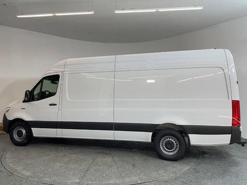 2024 Mercedes-Benz Sprinter 2500 High Roof