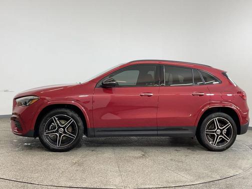 2025 Mercedes-Benz GLA 250 Base