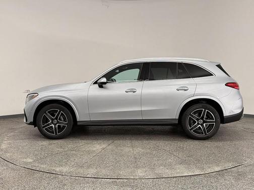Cirrus Silver Metallic 2026 Mercedes-Benz GLC 300 Base
