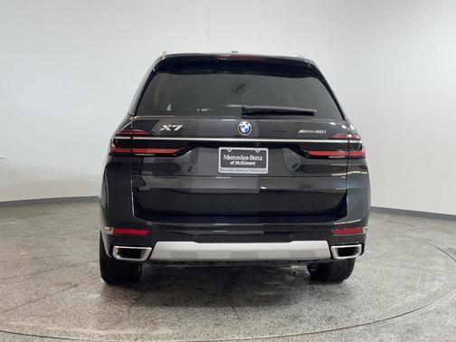 2025 BMW X7 xDrive40i