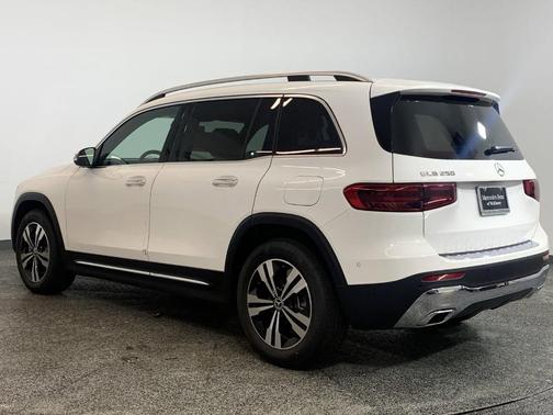 2025 Mercedes-Benz GLB 250 Base