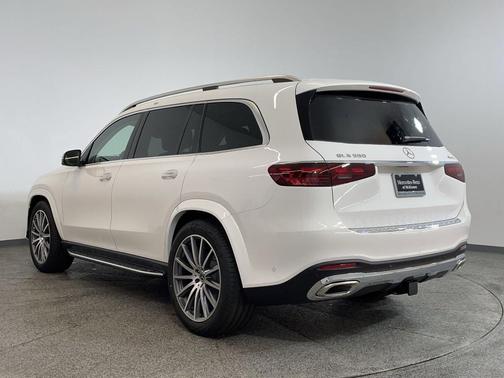 2025 Mercedes-Benz GLS 580 4MATIC