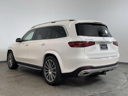 2025 Mercedes-Benz GLS 580 4MATIC