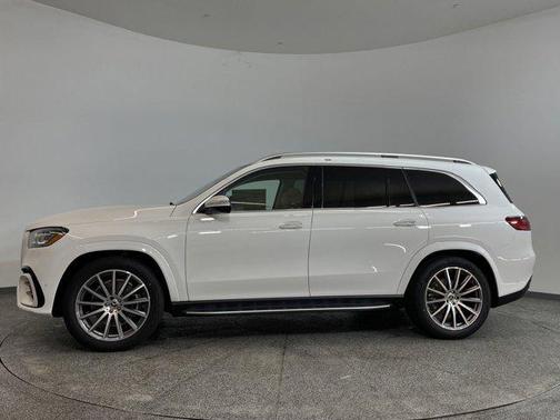 2025 Mercedes-Benz GLS 580 4MATIC