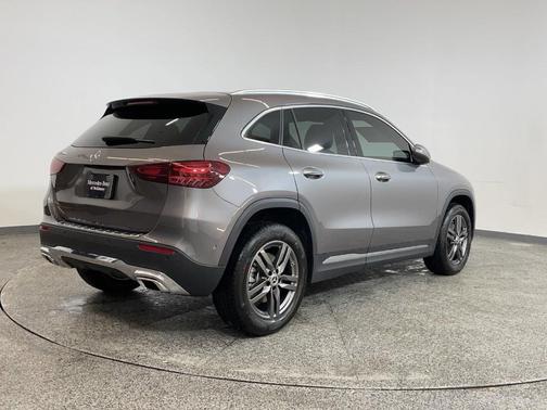 2025 Mercedes-Benz GLA 250 Base