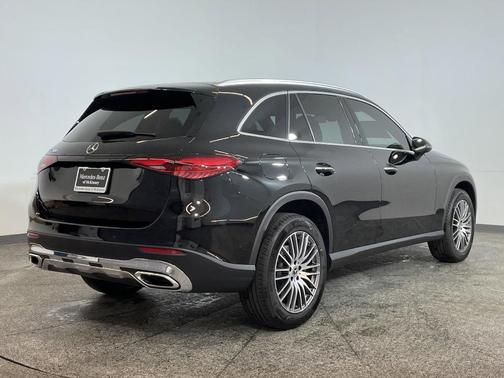 2025 Mercedes-Benz GLC 300 Base