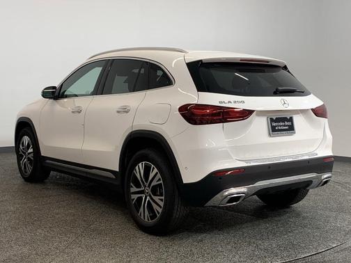 2025 Mercedes-Benz GLA 250 Base