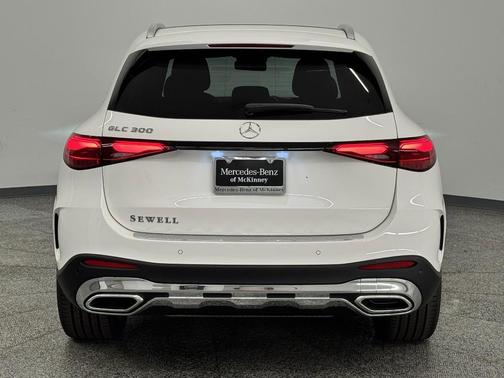 2025 Mercedes-Benz GLC 300 Base